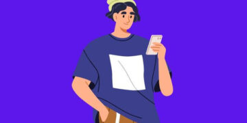 Ilustração de um jovem vestindo uma camisa larga e olhando para o celular, fundo roxo.